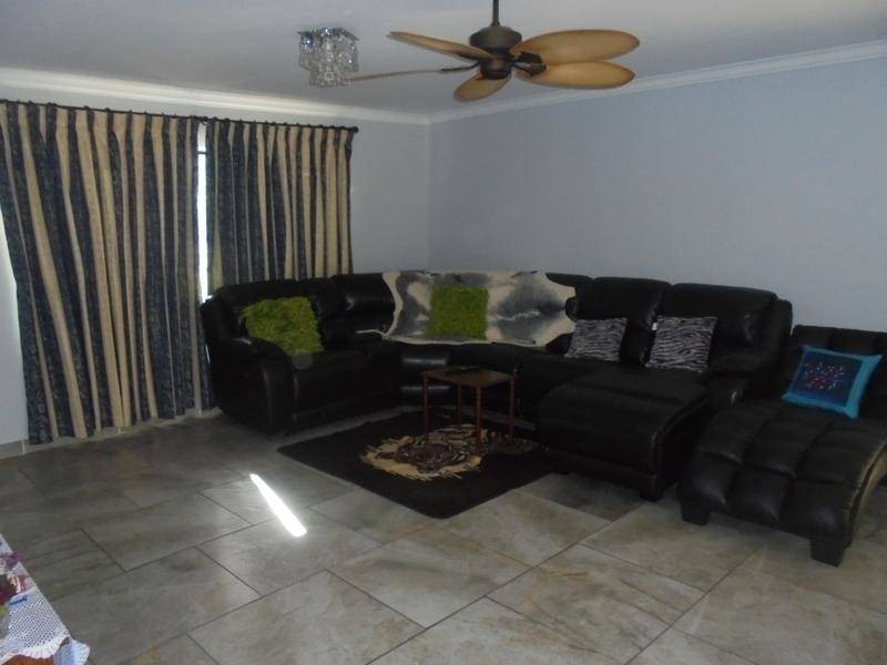 12 Tulip Street, Russell Island QLD 4184