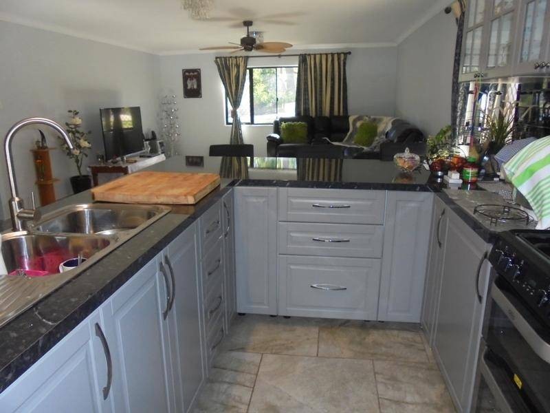 12 Tulip Street, Russell Island QLD 4184