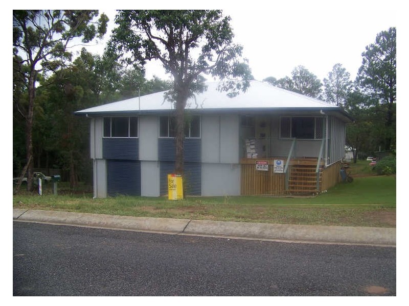 17 Michael Street, Macleay Island QLD 4184