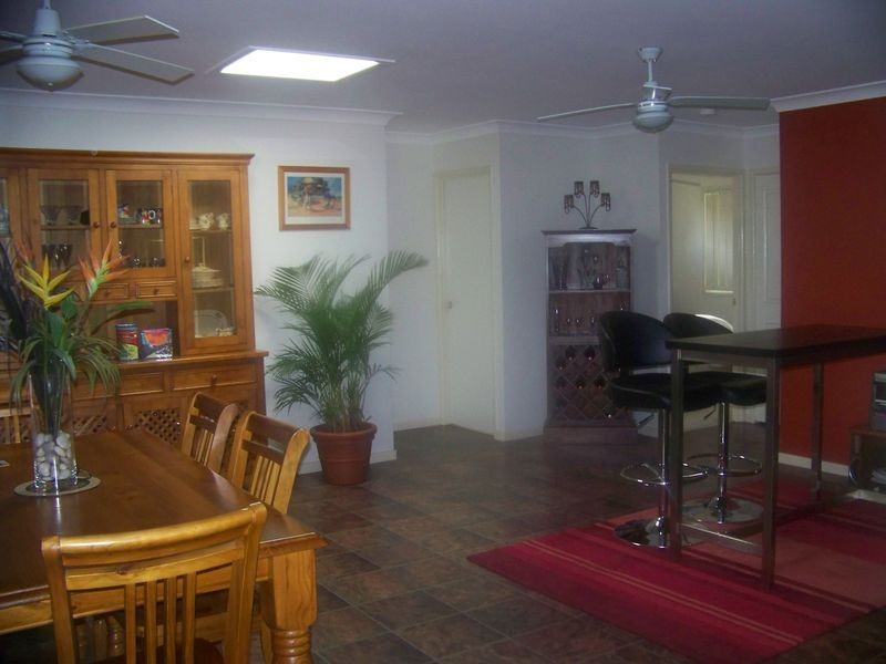 115 High Central Road, Macleay Island QLD 4184
