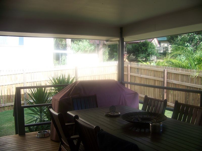 115 High Central Road, Macleay Island QLD 4184