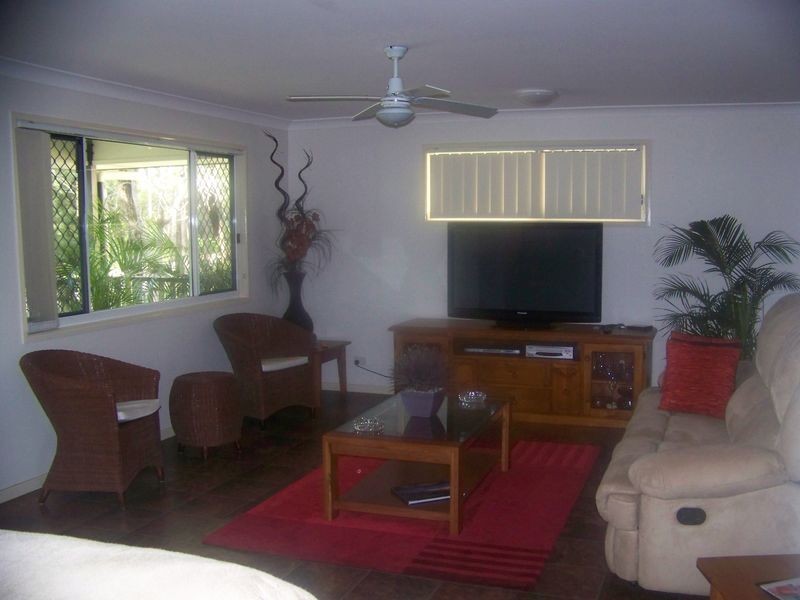 115 High Central Road, Macleay Island QLD 4184