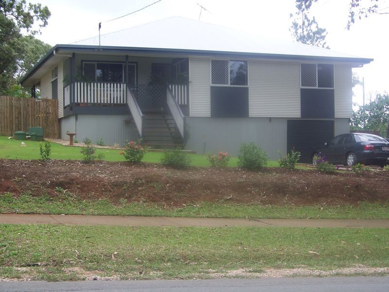 115 High Central Road, Macleay Island QLD 4184