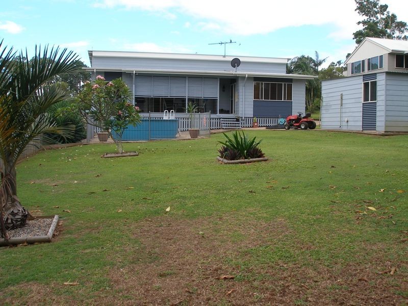 16 Eastborne Terrace, Macleay Island QLD 4184