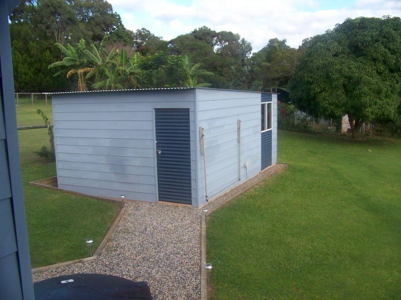 16 Eastborne Terrace, Macleay Island QLD 4184