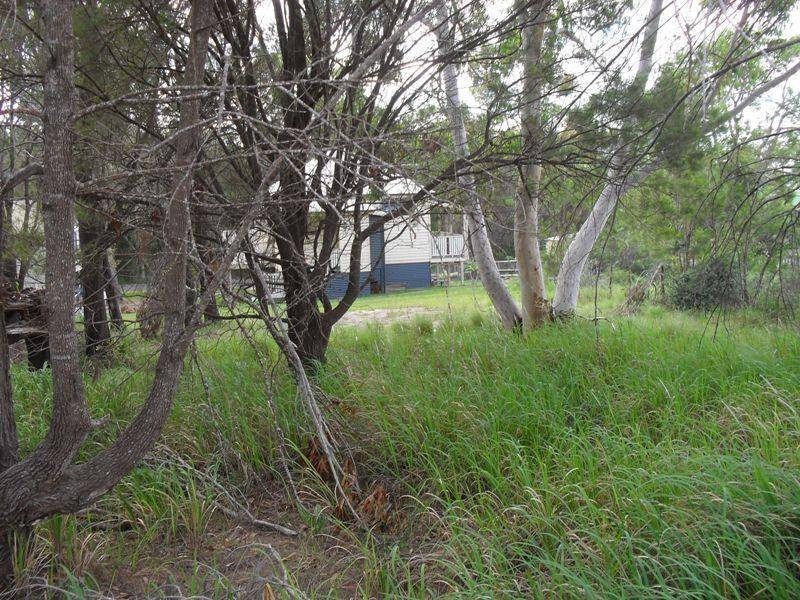 39 Barramundi Street, Macleay Island QLD 4184