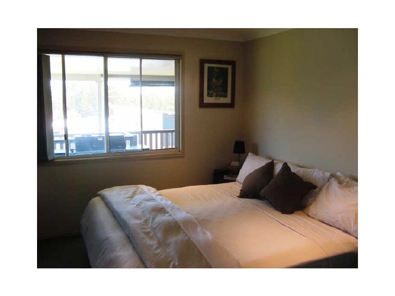 18 Eastbourne Steet, Macleay Island QLD 4184