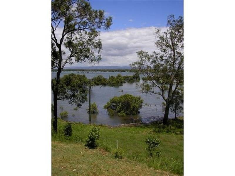 43 Victoria Avenue, Russell Island QLD 4184