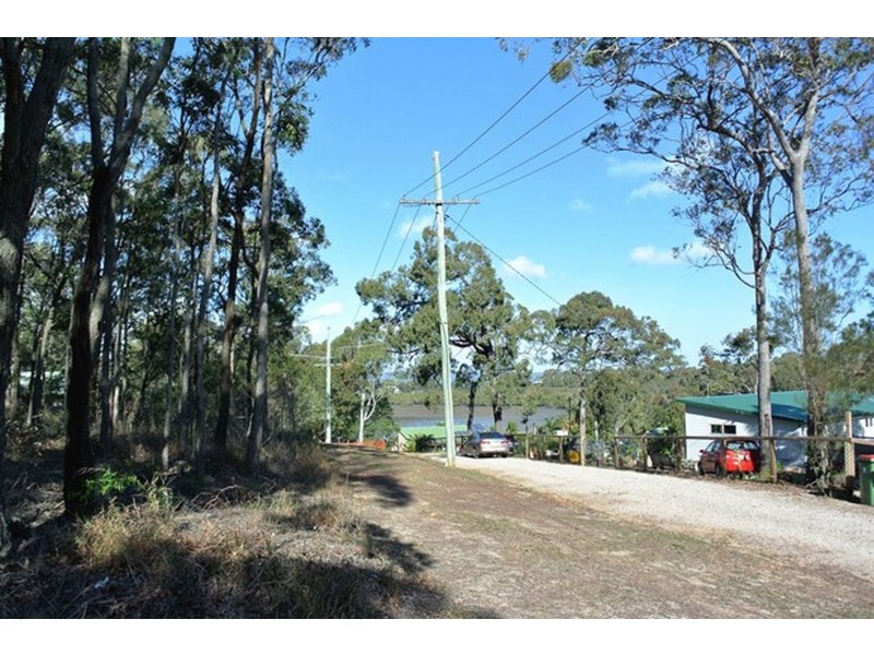 212 Kate Street, Macleay Island QLD 4184