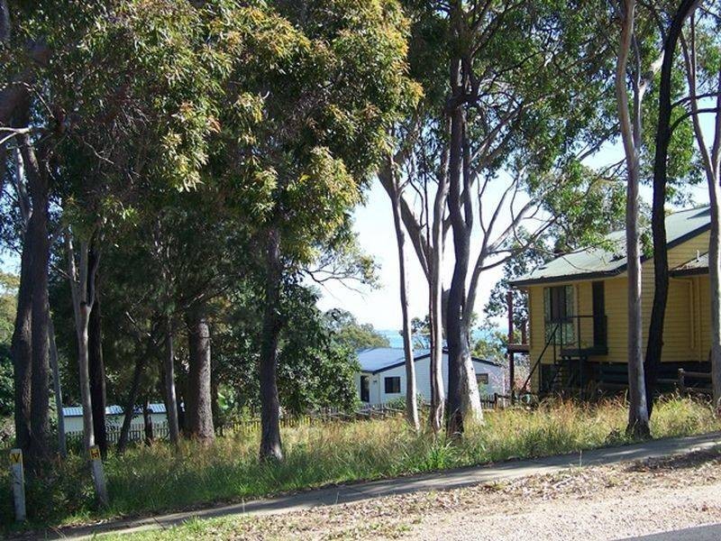212 Kate Street, Macleay Island QLD 4184