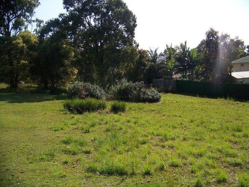 25 Oomool Street, Macleay Island QLD 4184