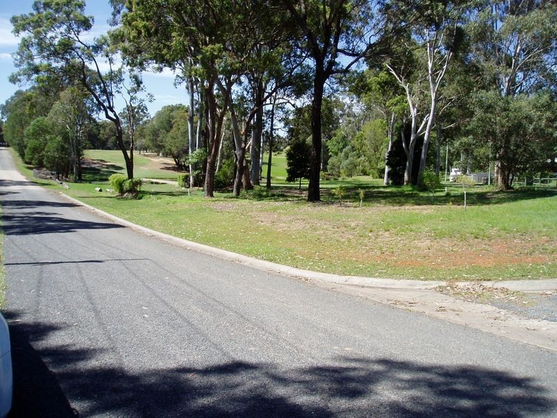 11 Eastern Road, Macleay Island QLD 4184