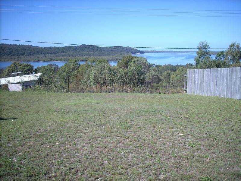 23 Crescent Drive, Russell Island QLD 4184