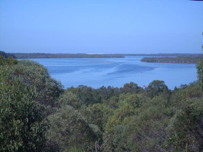 23 Crescent Drive, Russell Island QLD 4184