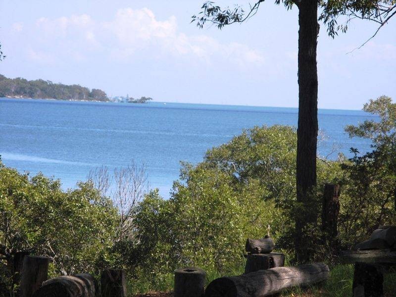 43 Coondooroopa Drive, Macleay Island QLD 4184