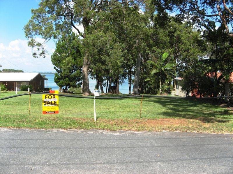 43 Coondooroopa Drive, Macleay Island QLD 4184