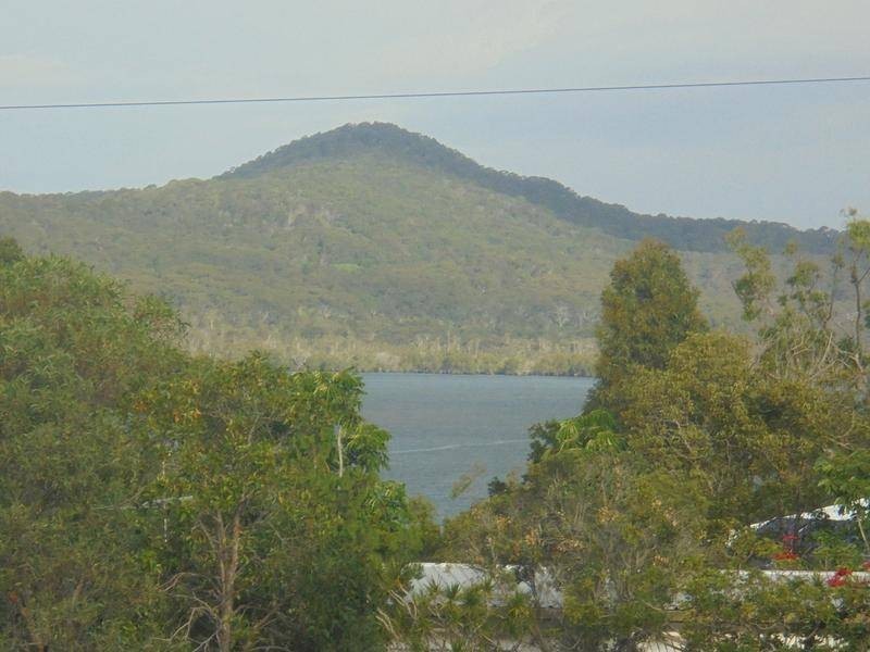 5 James Street, Russell Island QLD 4184