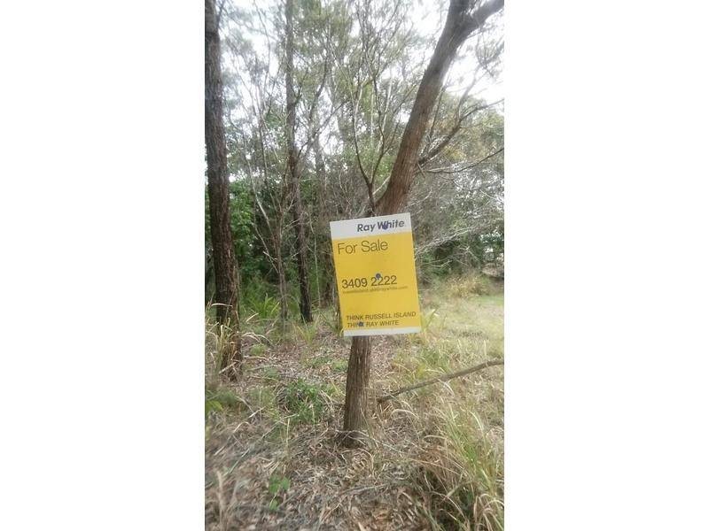 18 Bayview Road, Russell Island QLD 4184