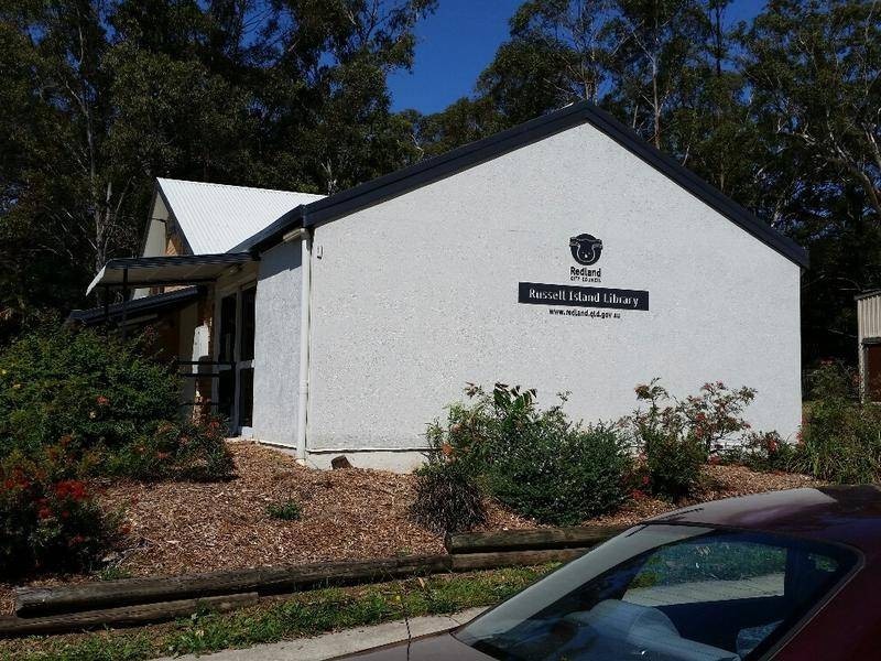 25 Basket Beach Road, Russell Island QLD 4184