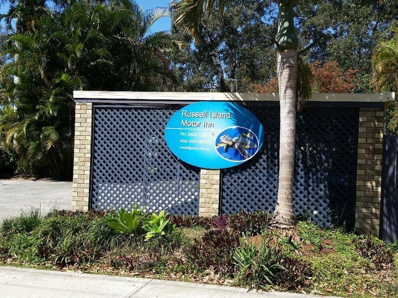 25 Basket Beach Road, Russell Island QLD 4184