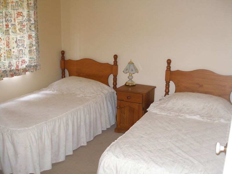 15 Coast Road, Macleay Island QLD 4184