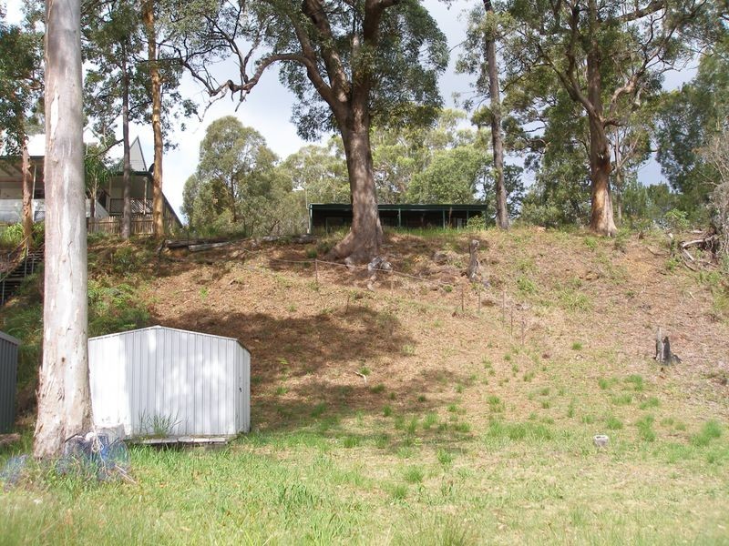 15 Coast Road, Macleay Island QLD 4184