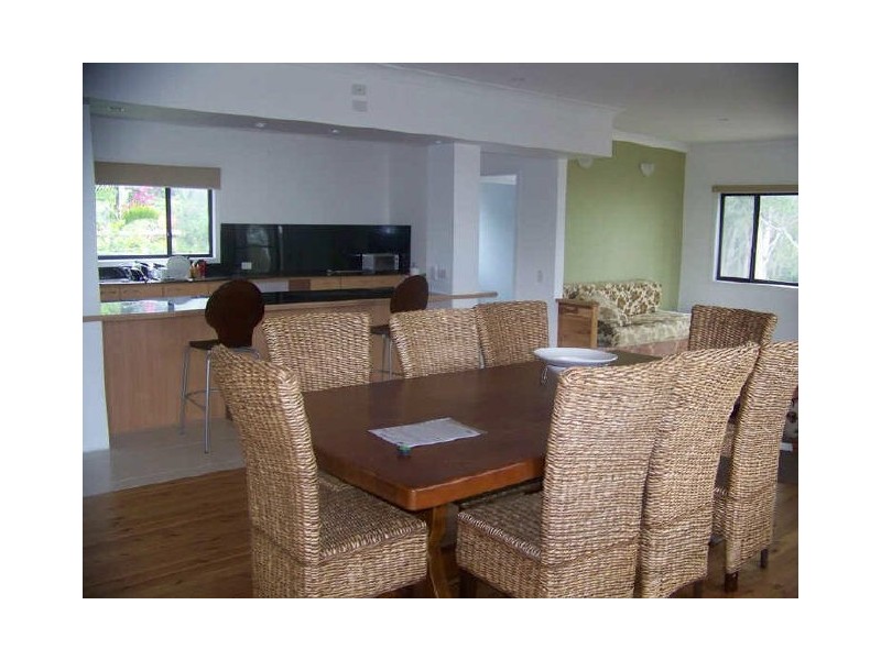 2 Lovell, Lamb Island QLD 4184