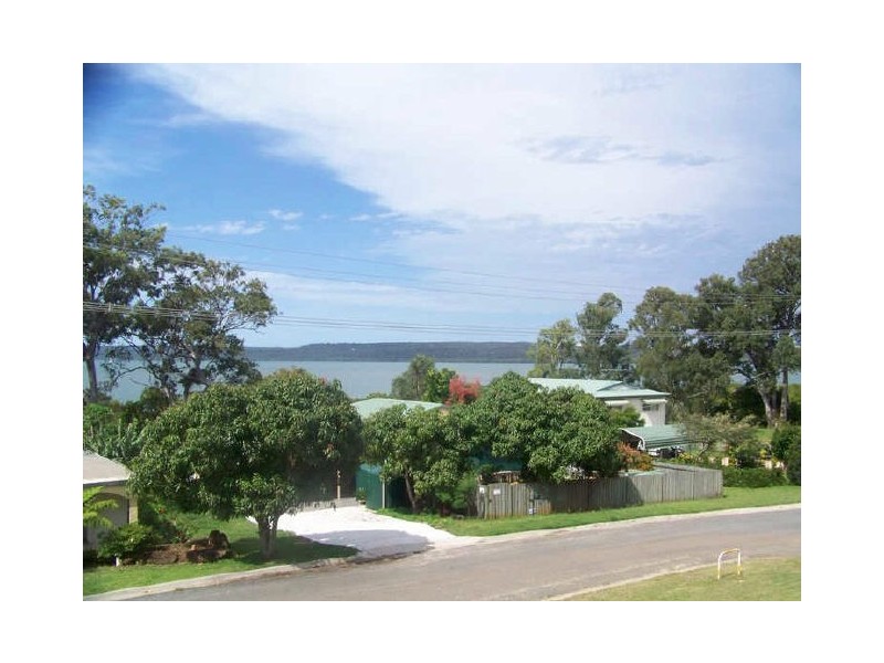 2 Lovell, Lamb Island QLD 4184