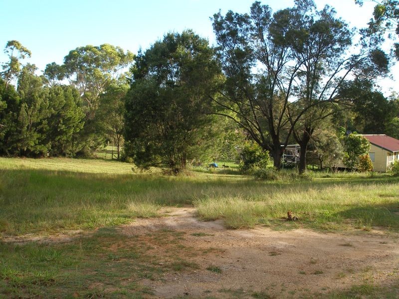 14 Florence Street, Macleay Island QLD 4184
