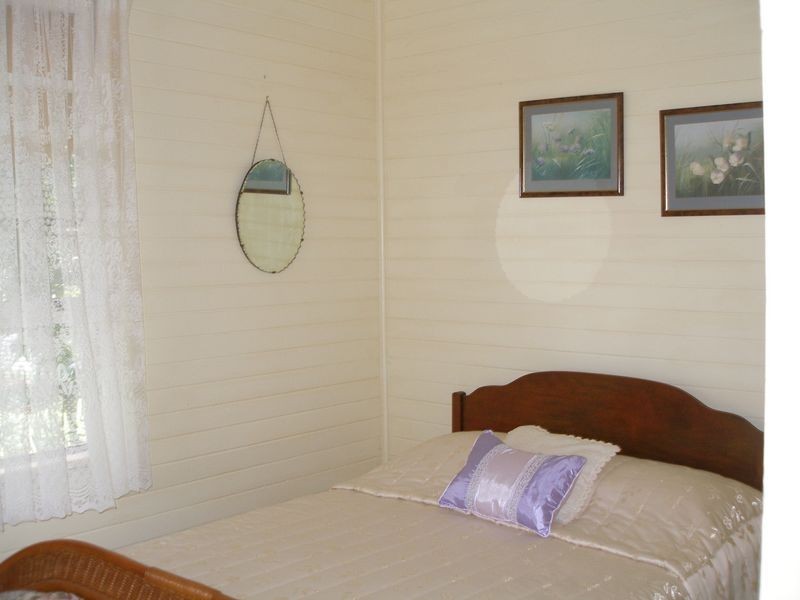 12 Kooberry, Macleay Island QLD 4184