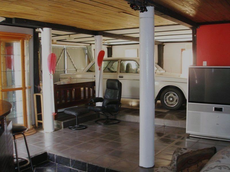 1 Oomool street, Macleay Island QLD 4184