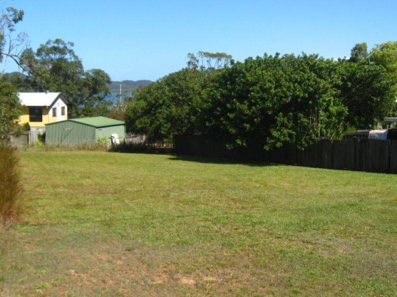 10 James Street, Russell Island QLD 4184