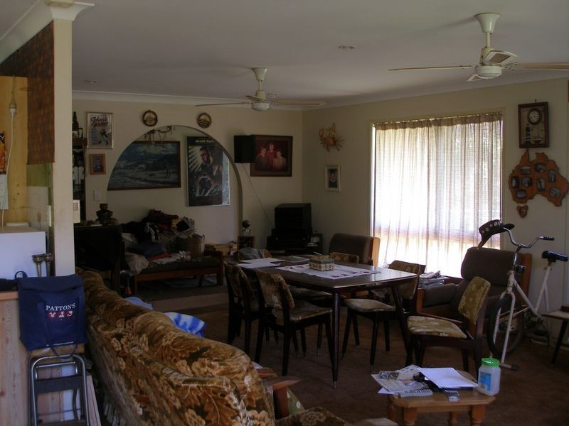 21 Leonie Crescent, Lamb Island QLD 4184