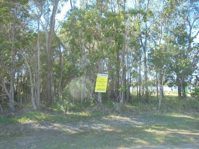 13 Bay Drive, Russell Island QLD 4184