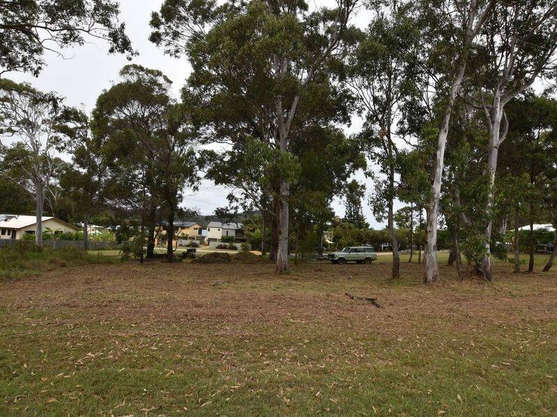 14 Zephyr Street, Russell Island QLD 4184