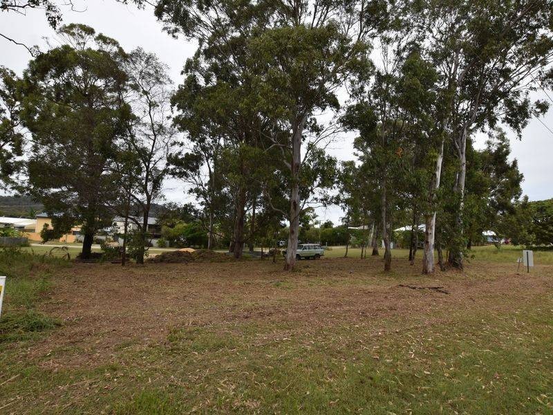 14 Zephyr Street, Russell Island QLD 4184