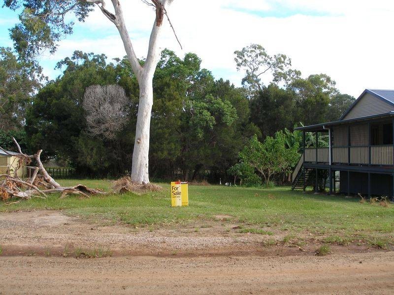 44 Gordon Road, Macleay Island QLD 4184
