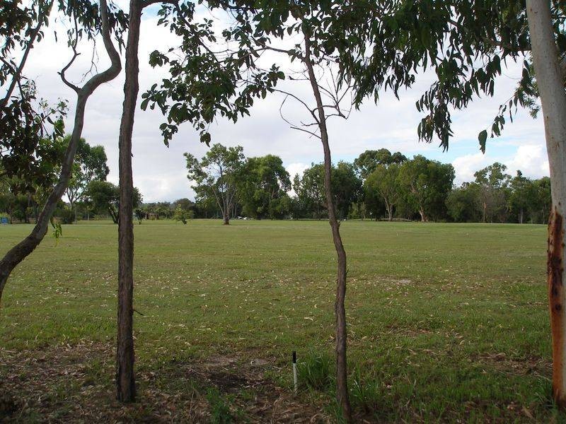 44 Gordon Road, Macleay Island QLD 4184