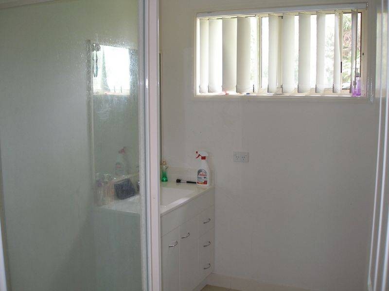 17 Cooee Crescent, Macleay Island QLD 4184