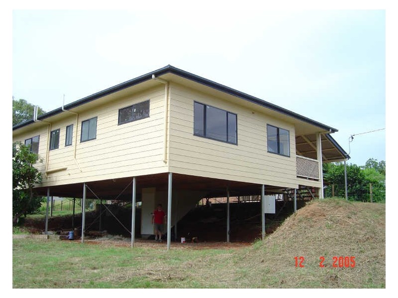 3 Eastbourne Tce, Macleay Island QLD 4184