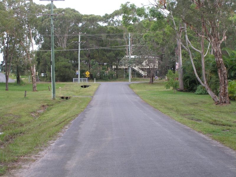 9 Benowa Street, Macleay Island QLD 4184