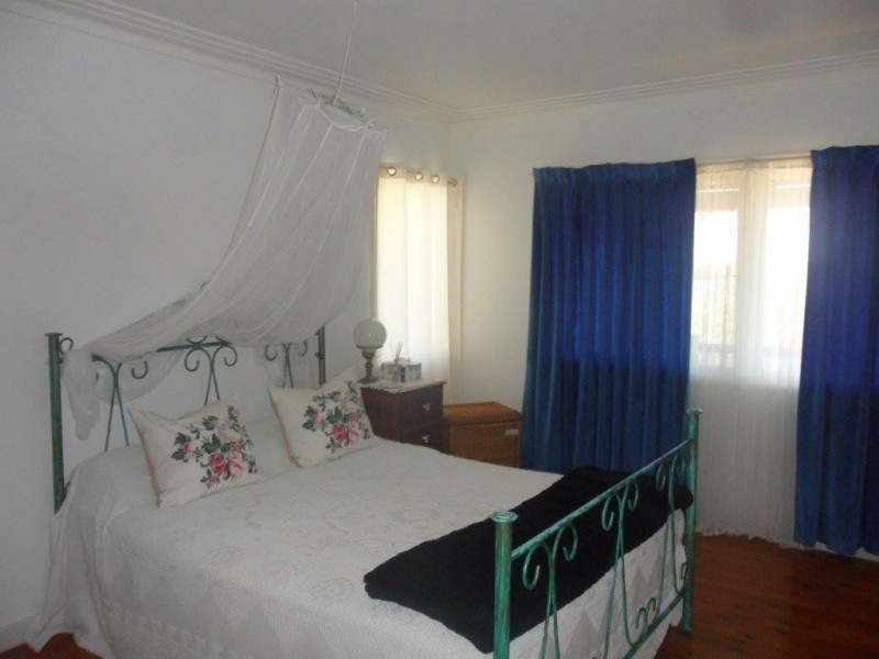 1 Binalong Street, Russell Island QLD 4184