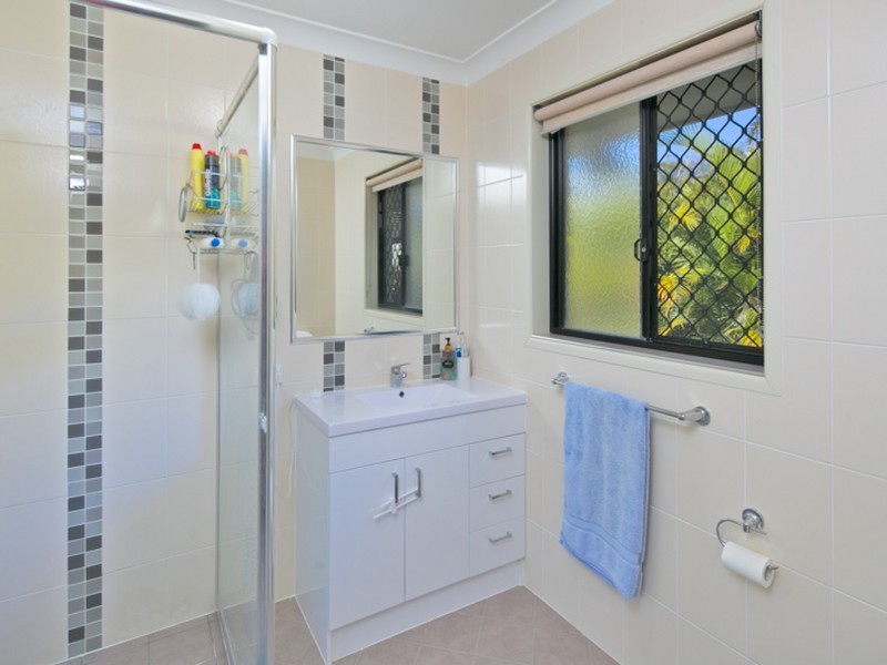 26 Poynter Street, Redland Bay QLD 4165