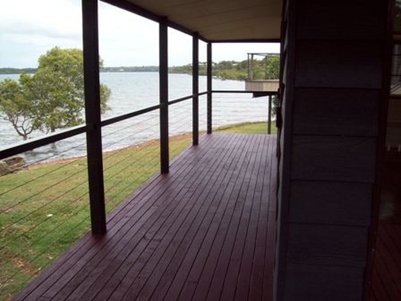4 Coorong Street, Macleay Island QLD 4184