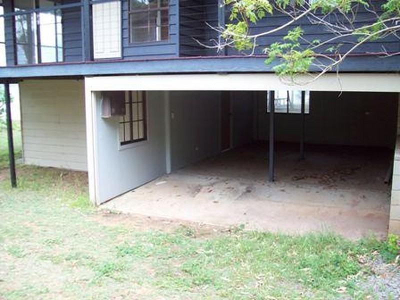 4 Coorong Street, Macleay Island QLD 4184