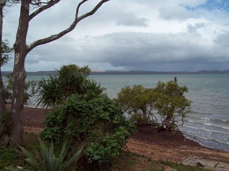 4 Coorong Street, Macleay Island QLD 4184