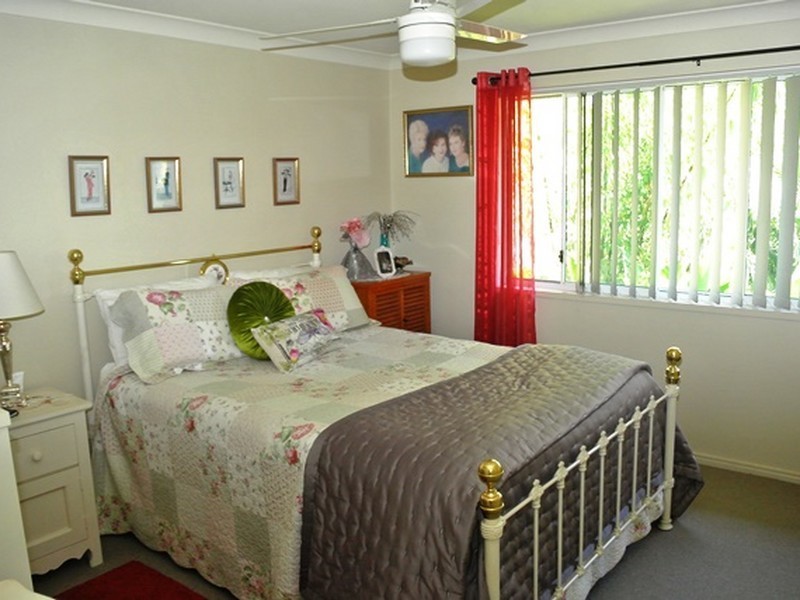 17 Michael Street, Macleay Island QLD 4184