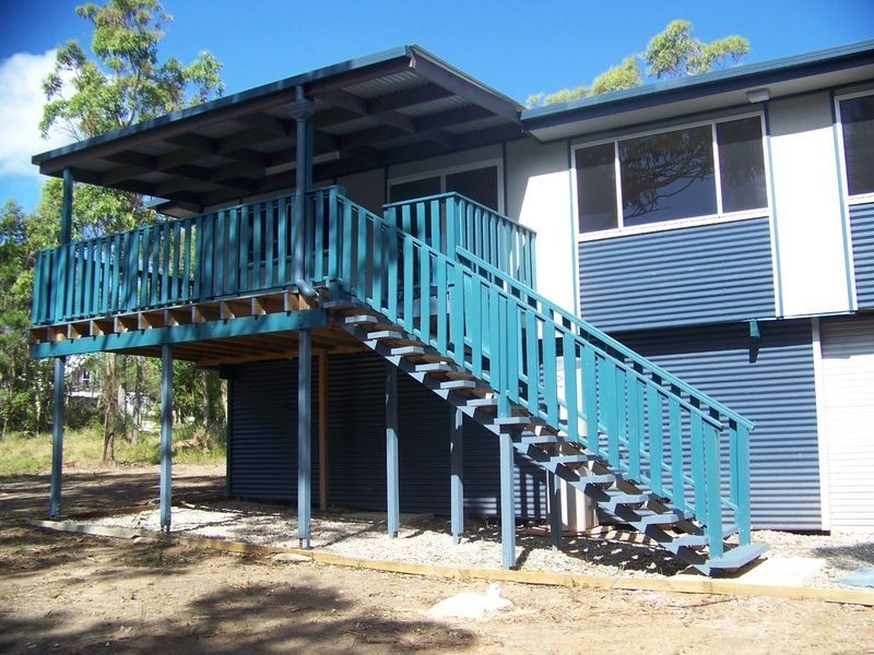 15 Rhodes, Macleay Island QLD 4184