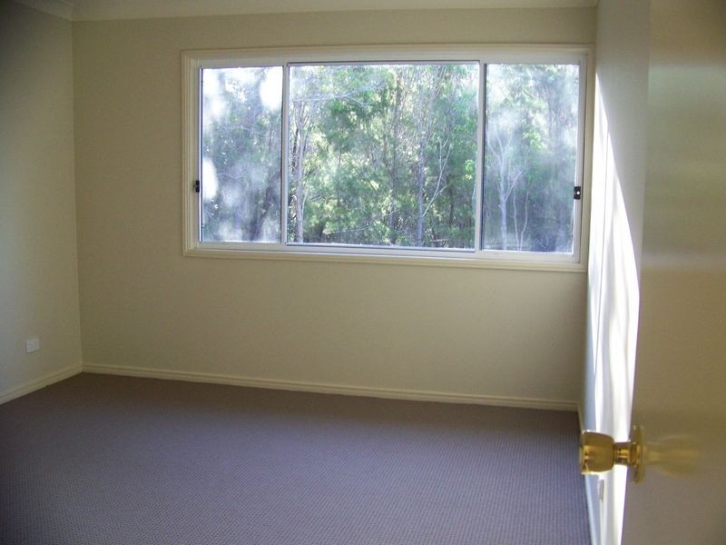 15 Rhodes, Macleay Island QLD 4184