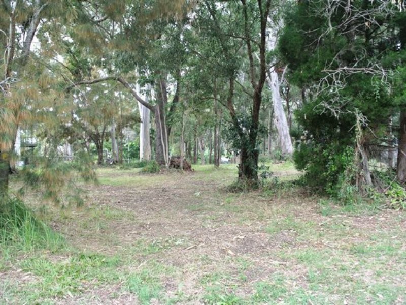 16 Rio Street, Macleay Island QLD 4184